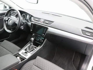 Škoda Superb Combi 1.4 TSi 218 Pk iV Business Edition Plus / 36