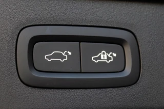 Lynk & Co 01 1.5 PHEV 262PK Stuurverwarming | Pano | Zwarte hemel | 360° Camera / 28