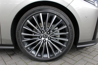 Lexus ES 350e President Line DIRECT LEVERBAAR MARK LEVINSON SOFT-CLOSE STOELVENT 21"VELGEN / 12