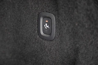 Volvo XC60 T6 Plug-in hybrid AWD R-Design Panorama|H/K Audio / 31