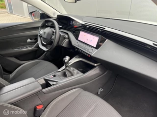 Peugeot 308 SW 1.2 PT Business 110 PK NAVI/CLIMA/TREKHAAK / 12