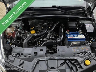 Renault Clio 0.9 TCe Limited / 40