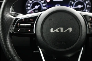 Kia XCeed 1.5 T-GDi GT-Line  - Automaat - Panorama dak - Stoel/Stuur verwarming - Navigatie - Climate Control - Achteruitrijcamera - Elektrische Achterklep - Fabrieksgarantie tot 06-2032 / 26