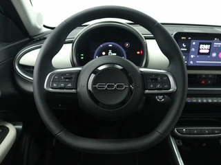 Fiat 600e La Prima 54 kWh Wit Leder | Private lease vanaf 519,- p.m. / 25