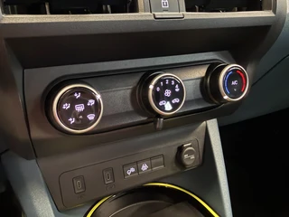 Fiat Grande Panda 1.2 Hybrid ICON  Carplay PDC LED / 14