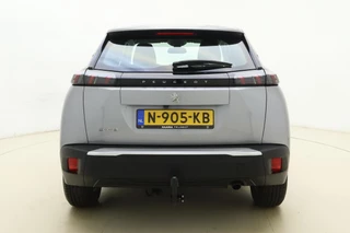 Peugeot 2008 1.2 PureTech Active Pack 100 PK | Handgeschakeld | Trekhaak | Navigatie | Climate Control | Bluetooth | Cruise Control | Licht Metalen Velgen | Stuurwielbediening | 1e eigenaar / 12