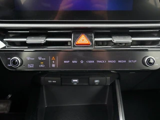 Kia Niro 1.6 GDi PHEV Dynamic Line Stoelverwarming / 38