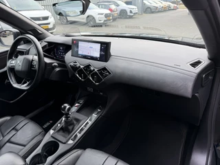 DS DS 3 Crossback 100pk Opera (Camera - Leder - LED Matrix - Parkeersensoren V+A - Automatische Airco - Apple Carplay - Navigatie - Head up) / 39