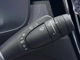 Volvo C40 Recharge Core 69 kWh SOH 93%|VOLVO DEALER ONDERHOUDEN| ACHTERUITRIJCAMERA| PANORAMADAK| STOEL + STUURVERWARMING| RIJKLAARPRIJS INCL. 12 MAANDEN BOVAG GARANTIE| / 28