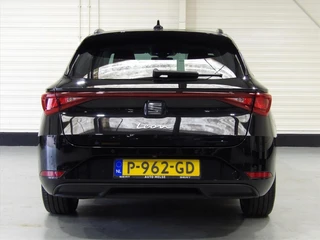 SEAT Leon Sportstourer 1.0 eTSI 110pk DSG-7 Style Business Intense / 8