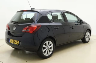 Opel Corsa 1.4 Favourite | Navigatie | Parkeersensoren | Lichtmetalen velgen | 5 Deuren | Cruise control | DAB Radio | Mistlampen voor / 2