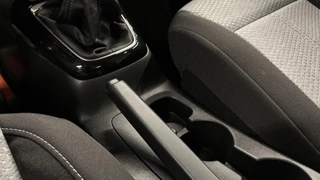 Opel Corsa 1.2 Edition CRUISE DAB CARPLAY LED 11000 KM. / 38