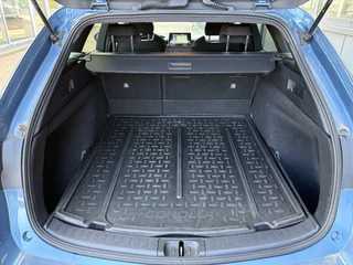 Toyota Corolla Touring Sports 1.8 Hybrid Business Plus  KEYLESS/CAMERA/ADAPT.CRUISE/PDC / 7