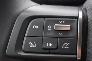 Citroën C4 Hybrid 145 DCS-6 Max  Automaat | Pack techno | Camera V+A | Navigatie | Airco | 8 jaar citroen We Care garantie / 17