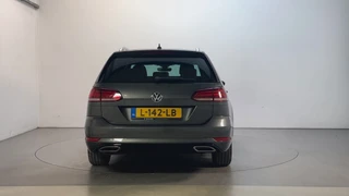 Volkswagen Golf Variant 1.5 TSI 150pk DSG Highline R-Line Stoelverwarming LED Camera Virtual Cockpit / 10