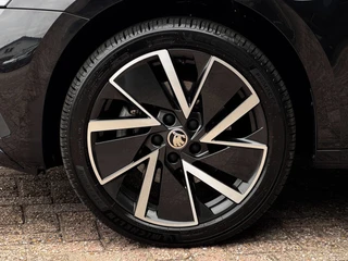 Skoda Octavia Combi 1.4 TSI iV PHEV Sportline Business | 98 % SOH | Trekhaak | NL-Auto | Winter Pack | Adaptive Cruise / 34
