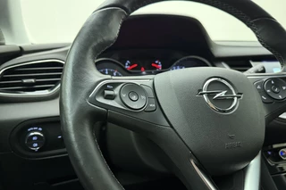 Opel Grandland X 1.2 Turbo Business Executive 130pk | Automaat | Navigatie | Camera | Climate Control | Stoel- Stuurverwarming | Cruise Control | AGR Stoelen / 22