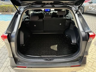 Toyota RAV4 2.5 Hybrid AWD Dynamic LM-VELGEN PARK-SENSOREN STOELVERW APPLE/ANDROID AD-CRUISE CAMERA DAB+ / 8