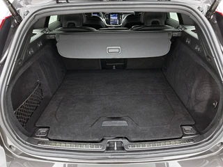 Volvo V60 2.0 T6 Plug-in hybrid AWD Plus Dark Automaat | Adaptive Cruise | Stoel/Stuurverwarming | Leder | Camera | CarPlay | BTW / 28