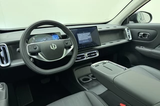 Leapmotor B10 Design ProMax 67.1 kWh | Nu met €1000,- voorraadvoordeel! | WLTP 434km | 750kg trekgewicht | Stoel en stuur verwarming | 360 graden camera | Lederen bekleding | Panoramadak | Led | Regensensor | Sfeerverlichting | Elektrisch verstelbare voorstoelen / 20