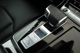 Audi Q7 55 TFSIe 381pk quattro Pro Line S Leder Memory Sluithulp B&O Panoramadak Camera Stoel + Stuurverwarming Luchtvering Navigatie 2x S-Line / 41