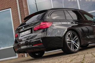 BMW 3-serie Touring 320i M Sport Edition | 2e eigenaar | NL auto | Camera | HiFi audio | Stoelverwarming | DAB | Head-up | Cruise control | LED | Park Assistant | PDC | Navigatie / 50