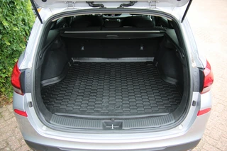 Hyundai i30 Wagon 1.0 T-GDi MHEV Comf / 21