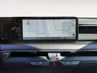 Kia EV9 GT-line AWD 99,8 kwh 7 zits | 385 PK | Geventileerde/verwarmde stoelen | Wireless Carplay & Android auto | 2.500 kg trekgewicht | Meridian | Fabrieksgarantie t/m 19-6-2033 +3x 1 jaar*  | NAP / 25