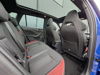 Skoda Kamiq 1.0 TSI Monte Carlo * 29.000KM! * Panoramadak * Stoelverwarming * Carplay * Full Led * / 8