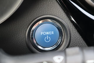 Toyota C-HR 1.8 HYBRID STYLE APPLE/ANDROID STOELVERW. BLIND-SPOT NAVI AD-CRUISE HALF-LEDER 18"LM-VELGEN / 31