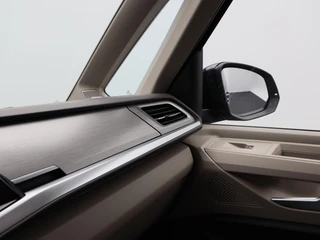 Volkswagen Multivan 1.5 eHybrid 245 Pk L2 Bulli Edition 4Motion | 6-Persoons | Panoramadak | Harman & Kardon | Camera | Trekhaak | 19 Inch | 5.703 Km !! / 35