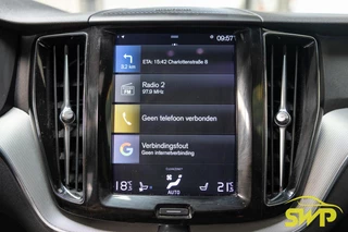 Volvo XC60 2.0 Recharge T8 AWD R-Design | Pano | 20 inch | Stoelventilatie | HUD | Harman Kardon | Memory beide kanten | Camera | ACC | BLIS / 19