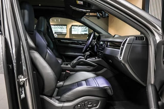 Porsche Cayenne Coupé 3.0 E-Hybrid|ACC|GTS-stoel|Chrono|Pano / 21