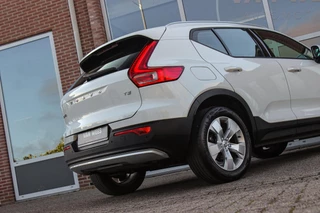 Volvo XC40 1.5 T3 Momentum Pro | 1e eigenaar | NL auto | Inc btw | Cruise control | Climate control | LED | Navigatie | Bluetooth | 18 inch | Trekhaak | Half leer | 163 pk / 44