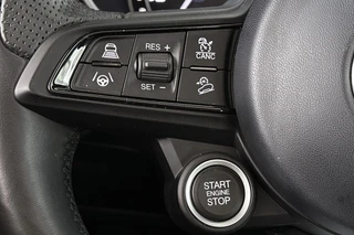 Alfa Romeo Stelvio 2.0 T AWD Veloce Ti 280PK Pano Leder Stuur-Stoelverwarming Keyless Memory / 32