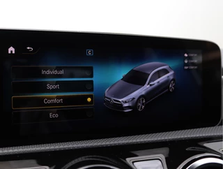 Mercedes-Benz A-Klasse 220 Launch Edition  | Widescreen | Camera | Org. NL / 47