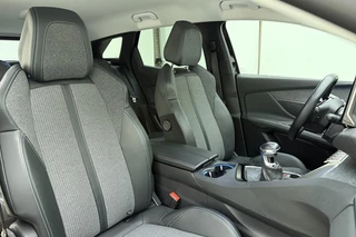 Peugeot 3008 1.2 PureTech Blue Lease Allure | Apple carplay/Android auto | Navigatie | Adaptive cruise | Camera | Elektrische kofferklep | Keyless entry + start | Climate control / 16