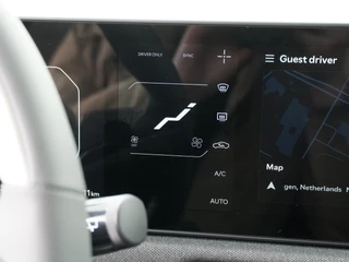 Kia EV3 GT-Line Business Edition 81.4 kWh  - Stoel-/Stuurverwarming - Elektrisch Verstelbare Bestuurdersstoel - Ambient Lighting- Apple Carplay/Android Auto - Fabrieksgarantie t/m 2033 / 30