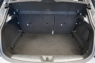 MINI 5-deurs 1.5 Cooper Chili  Navigatie Full-led CruiseControl / 18