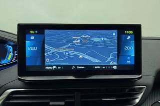 Peugeot 3008 1.6 HYbrid 180 Allure Pack Business | 19 inch | Automaat | Achteruitrijcamera | Navigatiesysteem | Apple carplay | Electronic climate control / 31