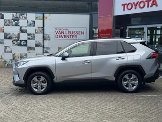 Toyota RAV4 2.5 Hybrid Dynamic AWD DYNAMIC 1650KG TREKGEW STOELVERW PARK-SENSOREN NAVI CAMERA APPLE/ANDROID LM-VELGEN / 2