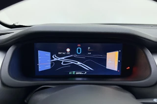 Jeep Avenger 1.2 e-Hybrid 110pk Automaat Summit | Navigatie | Achteruitrijcamera | Adapt. Cruise control | Climate control | Elektrische achterklep | Keyless | 18" Lichtmetalen velgen | 8 jaar garantie / 36