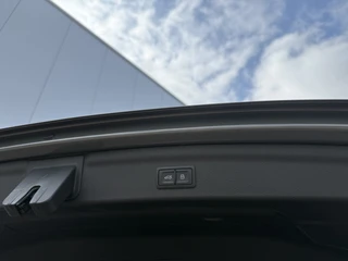Audi Q3 45 TFSI e Hybrid 245pk S edition S-line Keyless | Camera / 30