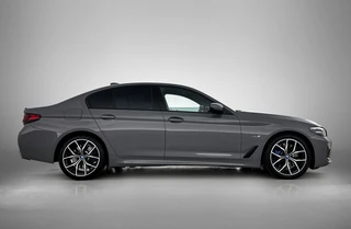 BMW 5-serie 545e xDrive M Sport | Camera | Adaptive Cruise | Stoelverwarming | / 9