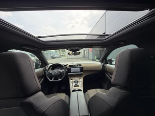 DS DS 7 Crossback 180pk So Chic (Elektrisch Schuifdak - Trekhaak - Focal Electra - Stoelverwarming - 20"- Camera - LED - Navigatie - Draadloos laden) / 20