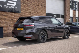 BMW iX xDrive40 Sport Edition 77 kWh, BTW, Laser, H&K, Pano / 7