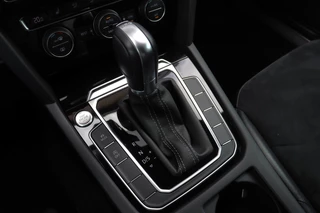 Volkswagen Arteon 2.0 TSI Business R-Line | NAP | 190PK | Adaptive Cruise | Virtual Cockpit | Clima | Navi | Stoelverwarming | Led / 21