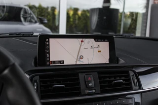 BMW 1-serie 120i Edition M Sport Shadow High Executive | 2e eigenaar | Driving Assistant | Schuif-/kanteldak | Camera | Harman Kardon | Keyless entry | LED | M sport remmen | PDC / 26