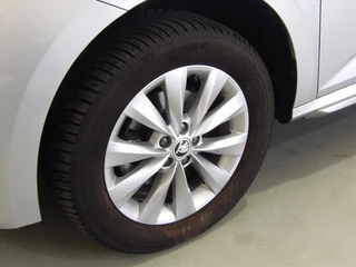 Skoda Kamiq 1.0 TSI Greentech 110pk DSG-7 Style / 11
