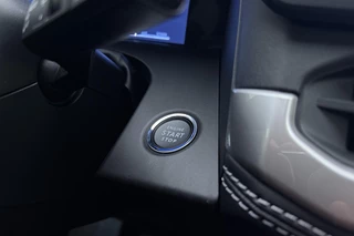 Jeep Compass First Edition 74 kWh | DEMO | Lederen bekleding | Massagestoelen | | Panoramisch Schuifdak | Stoelventilatie en verwarming | Keyless | Climate control | Draadloze telefoonlader / 45